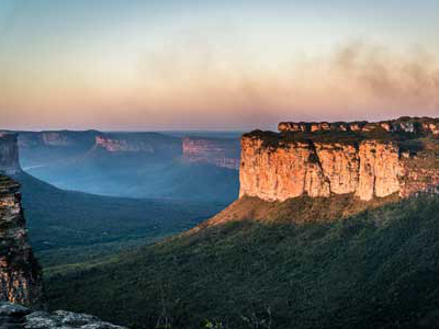 Sonnenuntergang in den Bergen der Chapada Daimantina, Brasilien